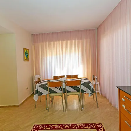 Villa Paradise Town Daisy