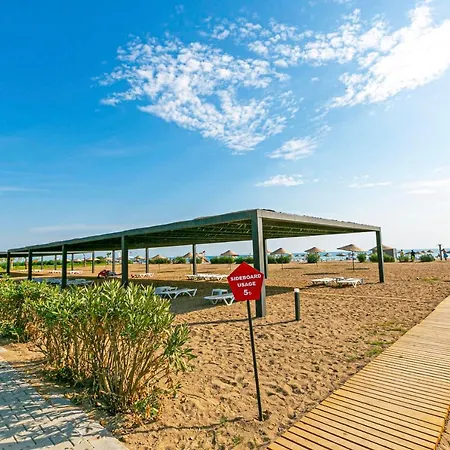 Villa Paradise Town Daisy *