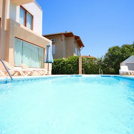 Paradise Town Daisy Belek